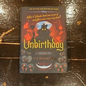 Disney: Twisted Tale - Unbirthday and Go The Distance Hardcover
